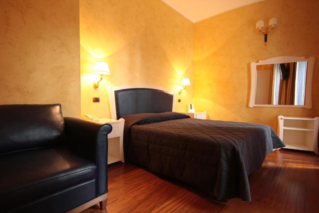 Hotel Rojan Sulmona Quarto foto