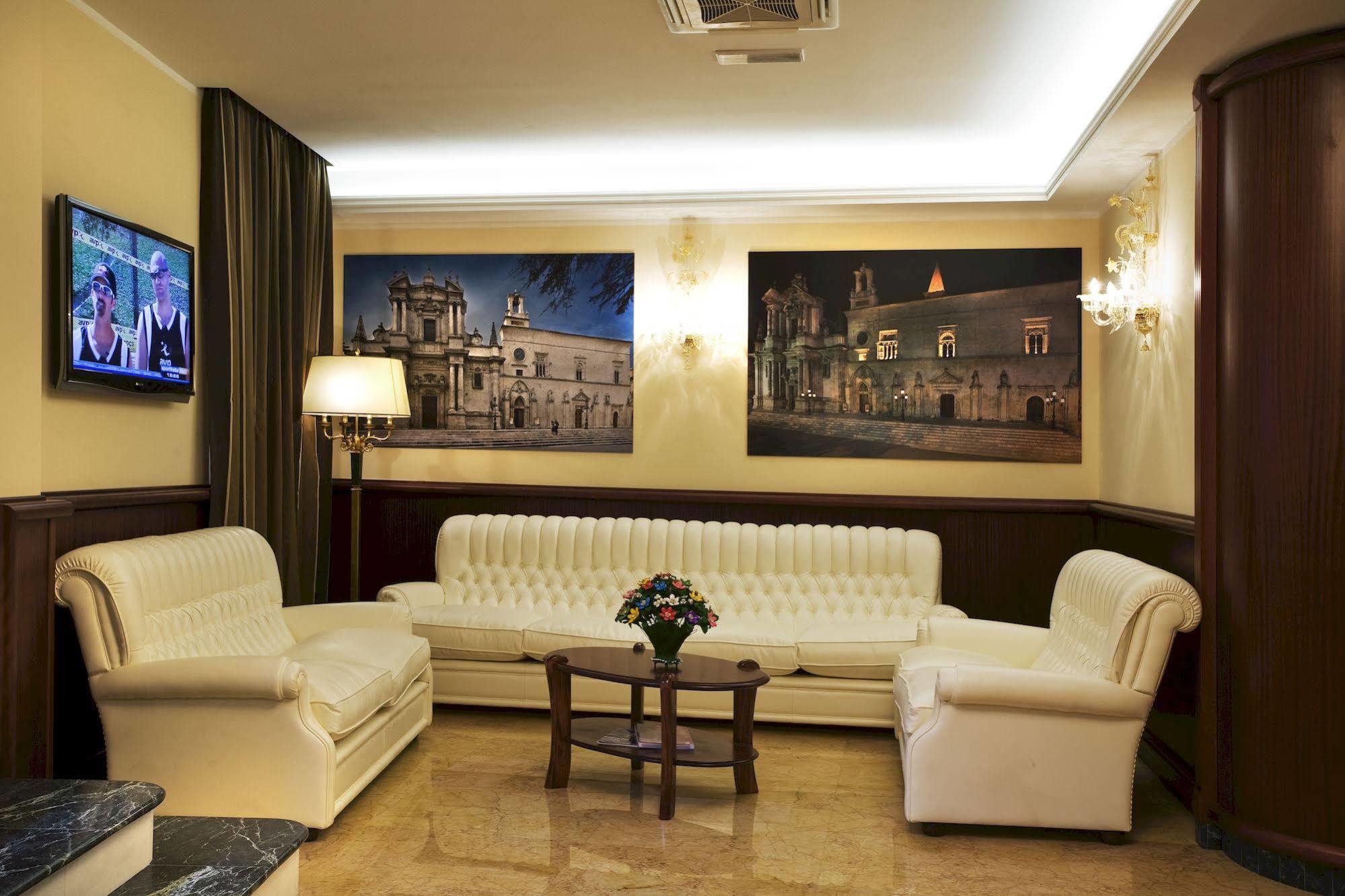 Hotel Rojan Sulmona Exterior foto